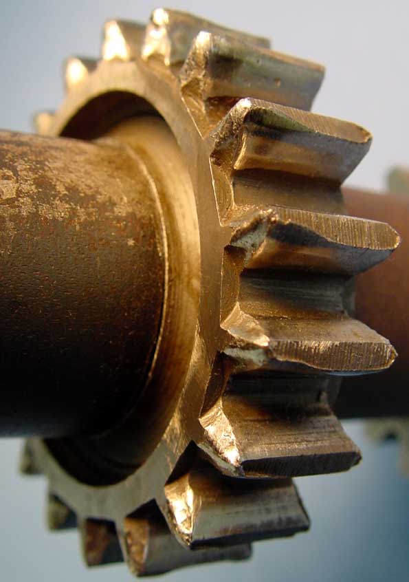 Douglas motorcycle - detail of worn 18t gear 2