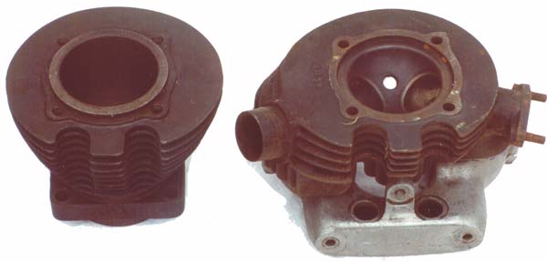 Triumph 500 motorcycle cylinder and head