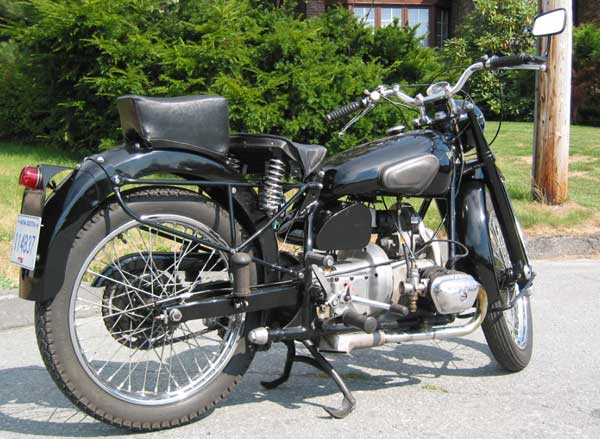 Dave Aggett's 1947 T35 Douglas motorcycle